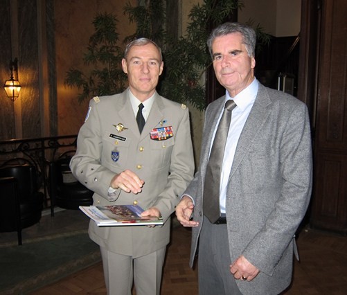Visite du Général Charpentier Gouverneur Militaire de Paris , 2013
